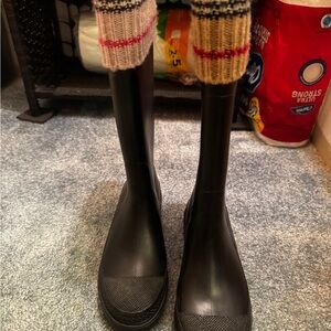 Authentic-Burberry Sweater-printed rain boots.